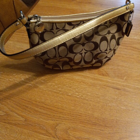 AUTHENTIC COACH SMALL SIGNATURE MONOGRAM Bag Handbag Purse - Picture 1 of 5